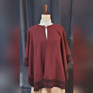 Aranza Burgundy Knit Poncho Cape Ruana Boho GeomeElegant Burgundy Cape for Women